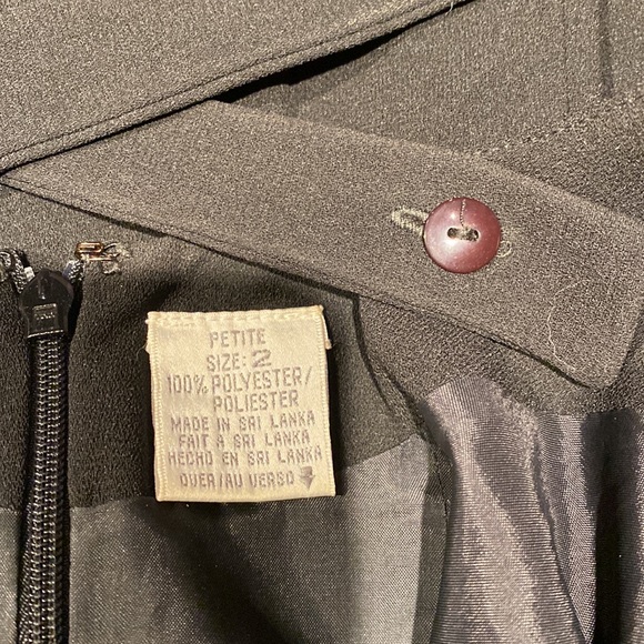 LBD - Picture 5 of 5